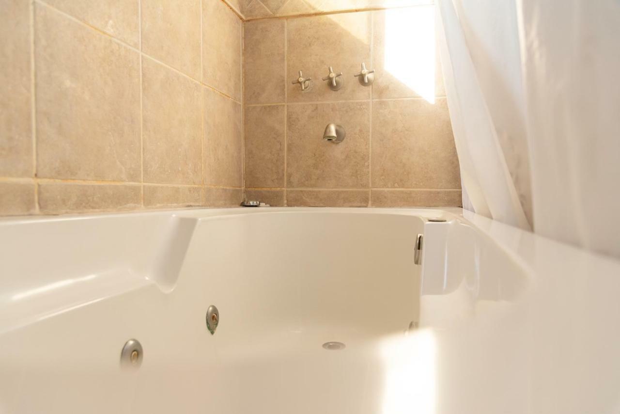 La Delfina Hotel Santa Rosa  Eksteriør billede
